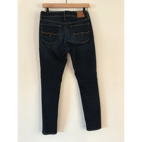 SOLD Lucky Brand Low Rise Lolita Skinny Jean - Picture 3 of 12